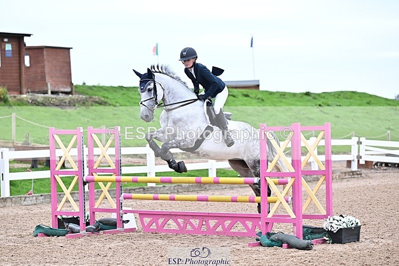 250914-094530-08251 - Cls 32 Snr British Novice and 90cm Open