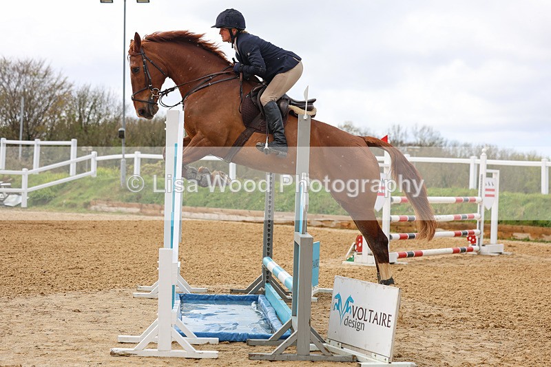 3E7A1695 - Class 7: Senior Newcomers/1.10m open