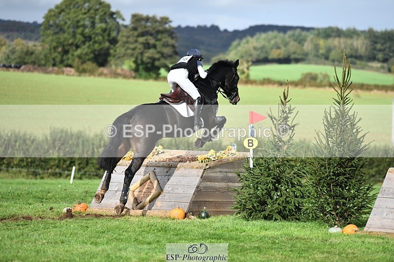 231020-135332-09602 - 108-BELGRAVE.IRENA-Lizzie.Scholefield-XC