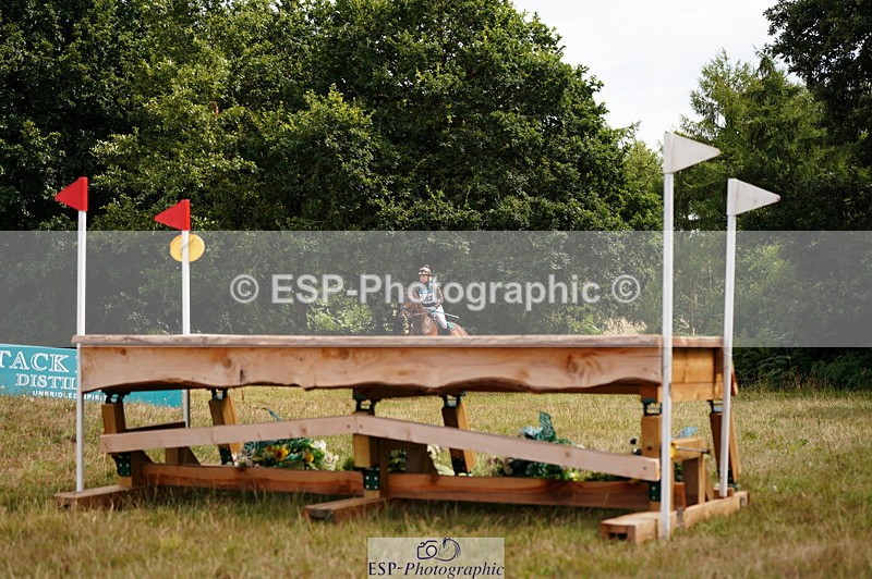 250802A-145508-05547 - F-262-Dominique.Kinnaird-Ainley-COULSTON.CASINO