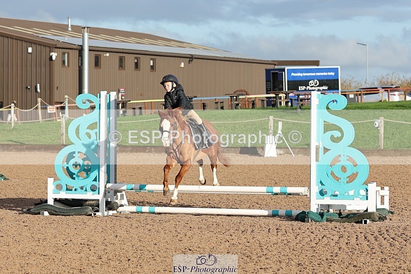 251025-093155-00713 - Cls 20 Clear Round 50cm