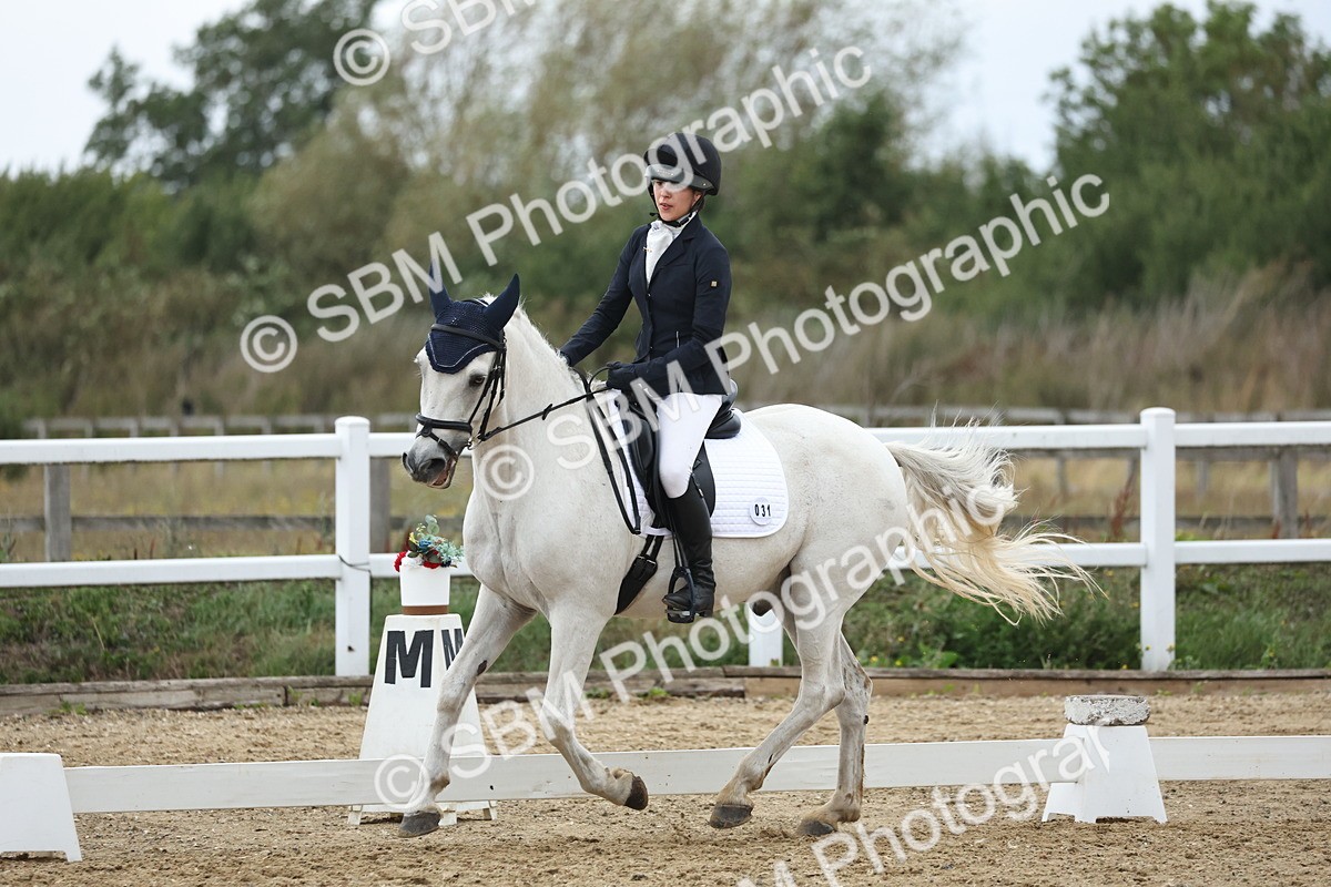 SBM_004256 - Class 8 - Novice 3 Champs