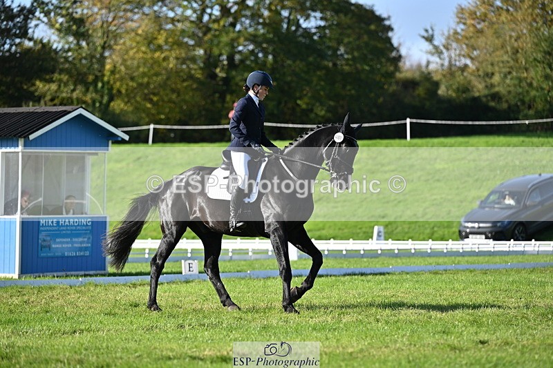 251024A-112200-09352 - F-461-Emilie.Kirkwood