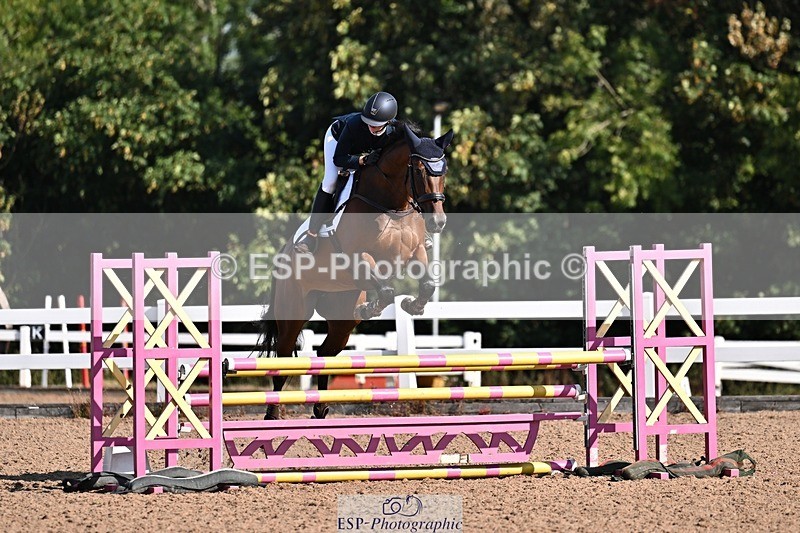 260812-094538-00095 - Cls 2 British Novice and 90cm