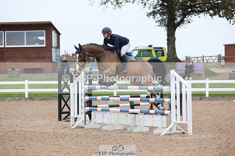 241101A-125213-01844 - FRI Cls 6 Foxhunter and 1.20m Open
