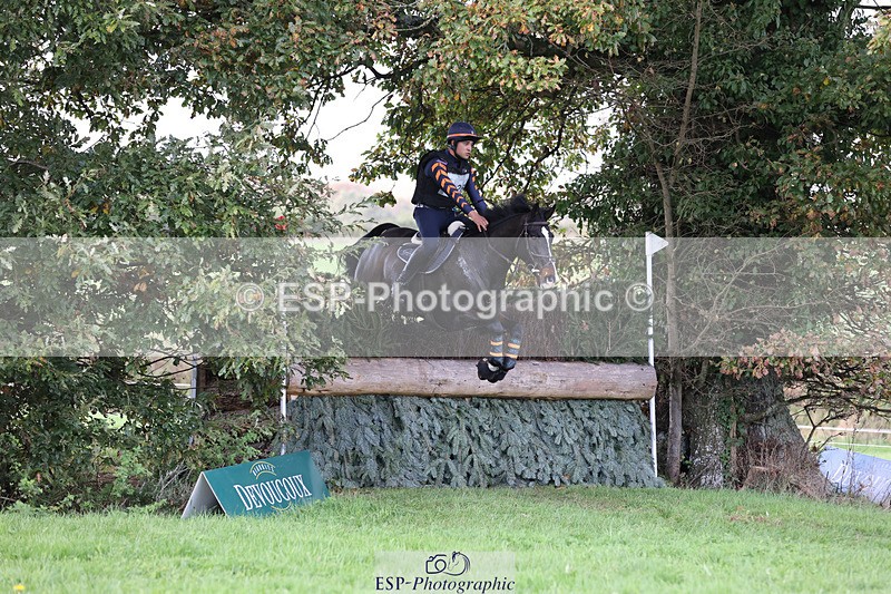 241025-153014-10591 - 226-Matteo.Gallucci-CASTLERICHMOND.WILLIAM