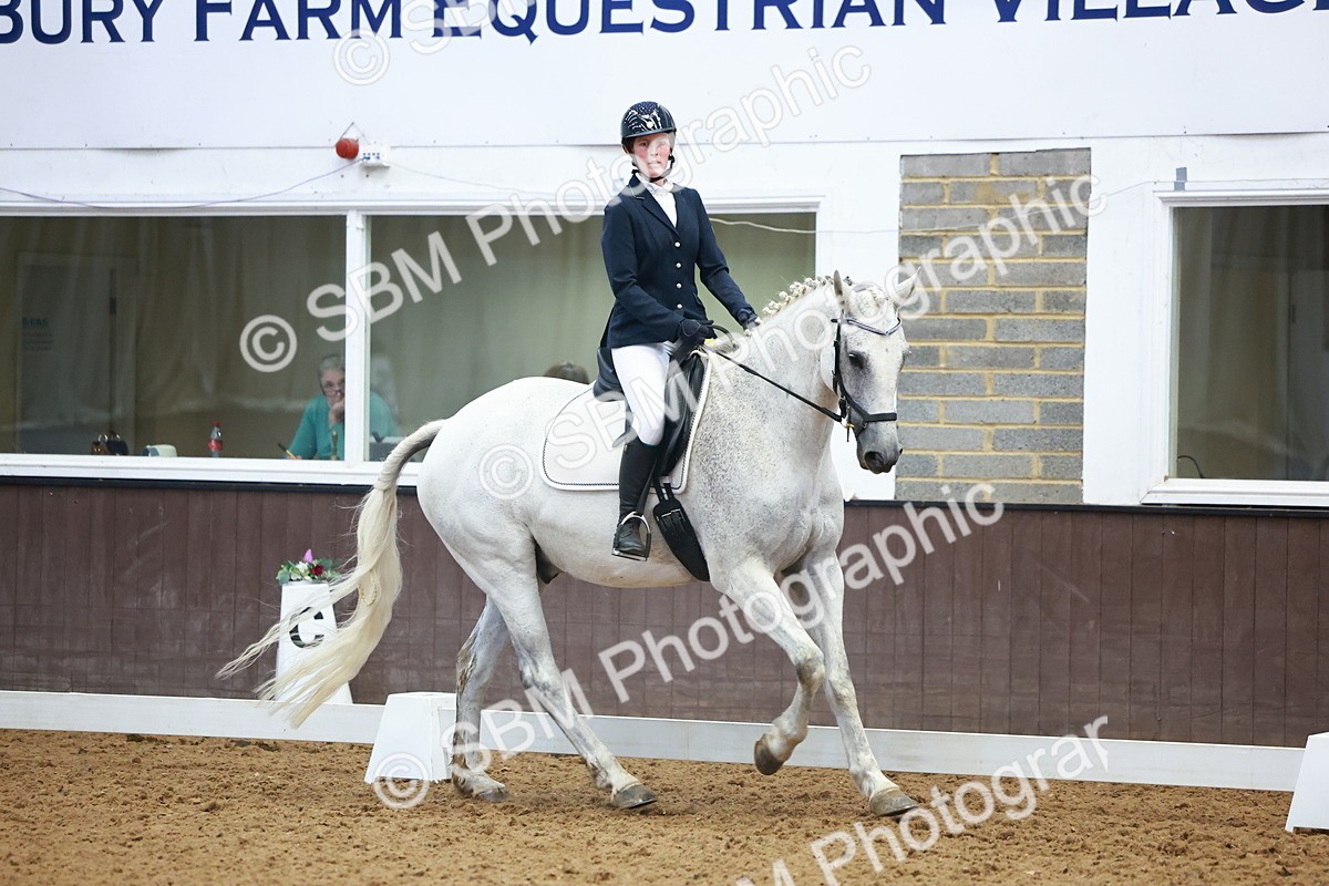 0B8A9142 - Class 6 - Novice 3