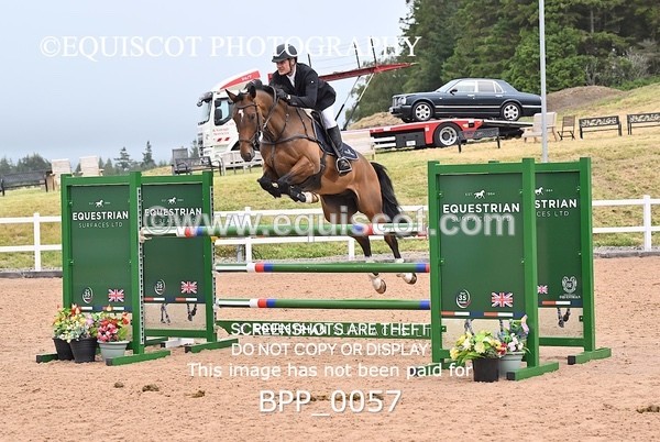 BPP_0057 - CLASS 25 SUN HOYS Redpost Equestrian Senior Foxhunter Second Round