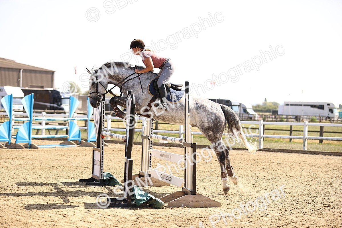SBM_007001 - Class 13 - Senior Newcomers - 1.10m