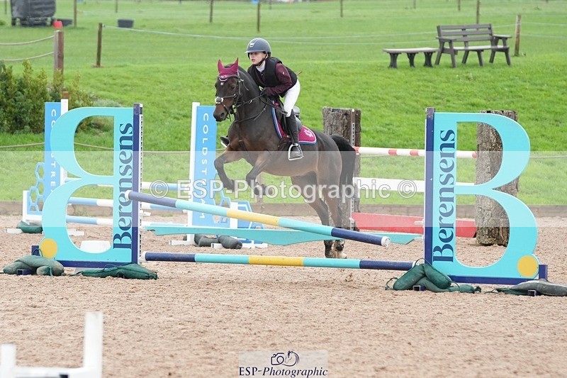 250920-154743-01491 - Cls 21 Pony Intro 80cm Derby