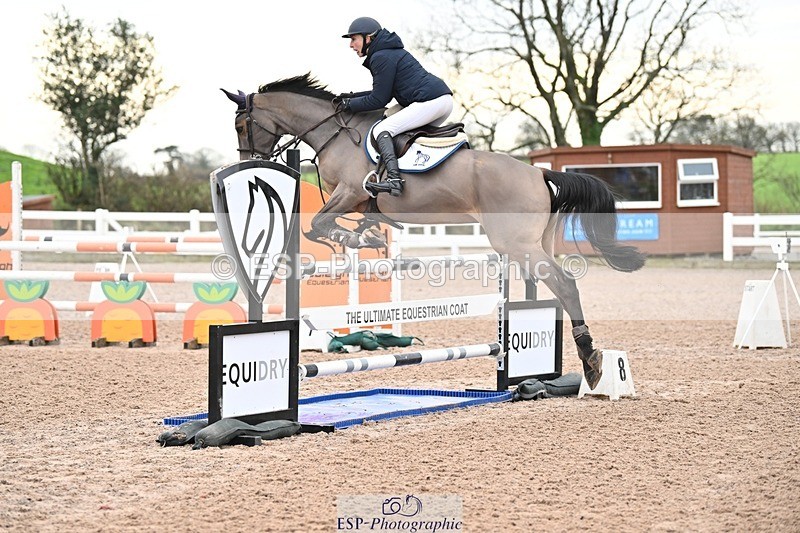 241206-122007-00677 - Cls 5 Newcomers and 1.10m Open