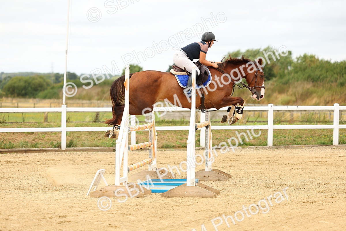 SBM_010109 - Class 3 - Senior Newcomers - 1.10m Open