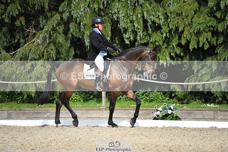 230525-161205-03338 - 119-AUTOGRAF-Simon_Grieve-WEDTrotUp+DR