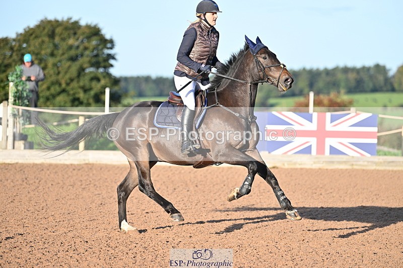 231015A-090103-06819 - Cls 28 Newcomers & 1.10m Open