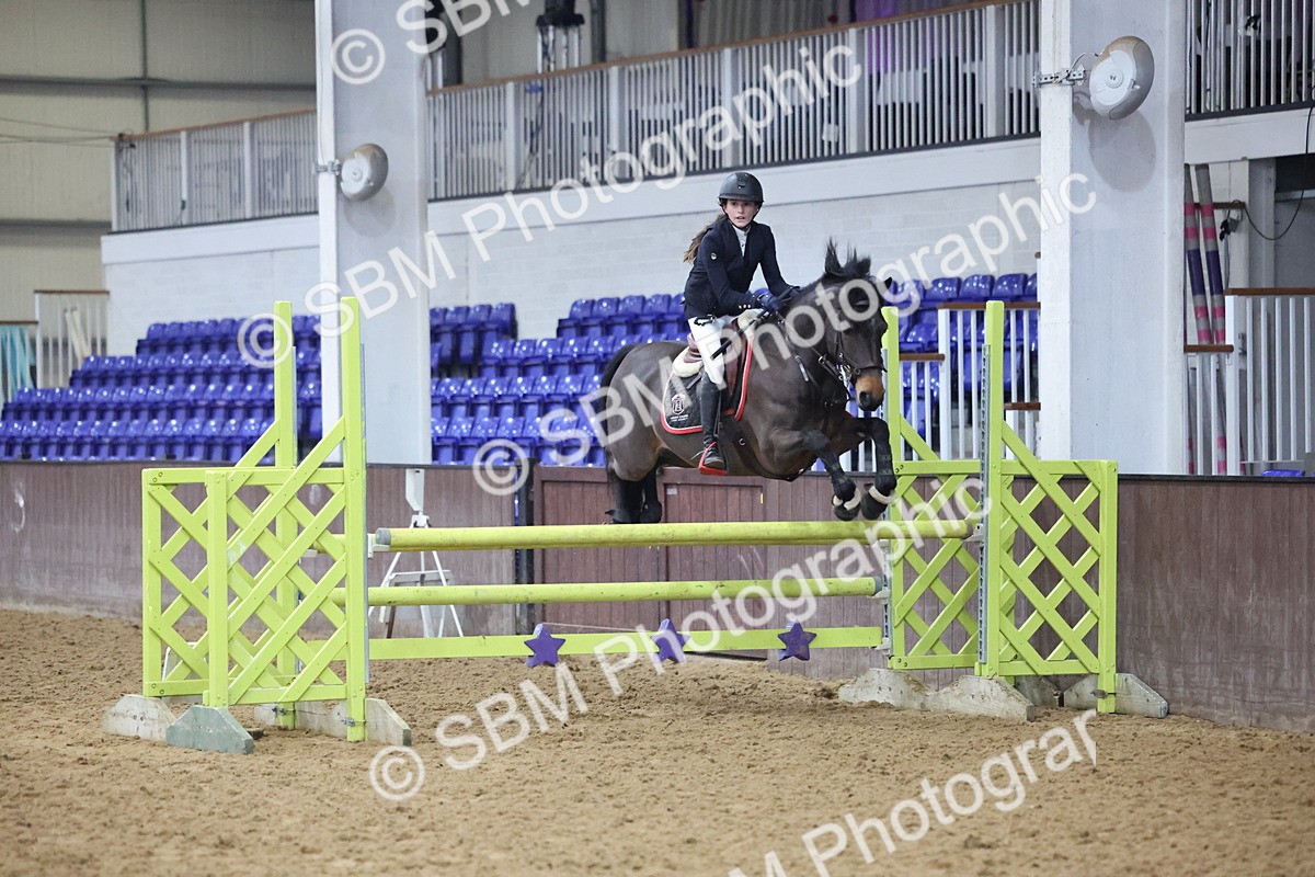 SBM_003425 - Class 11 - Blue Chip Pony Newcomers - 1.00m Open