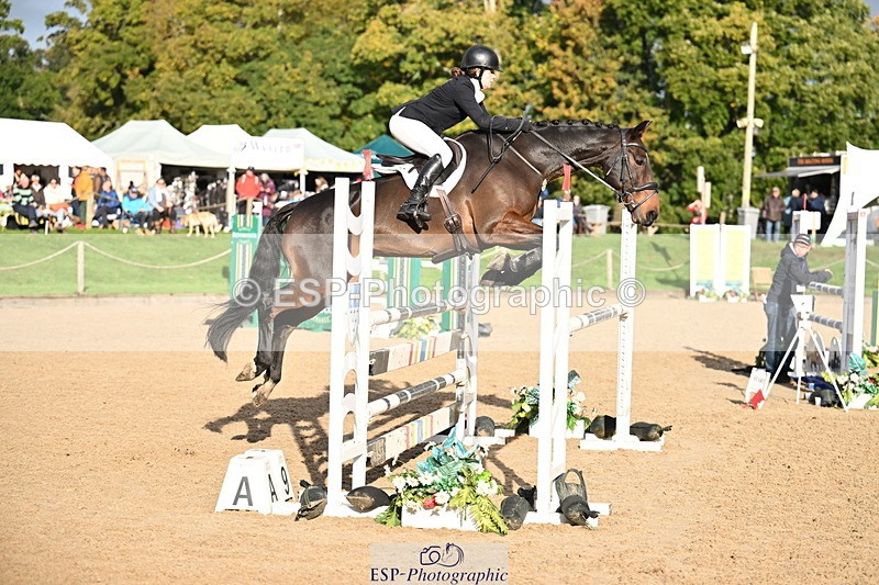 251024A-101255-06357 - B-132-Hannah.R.Jones