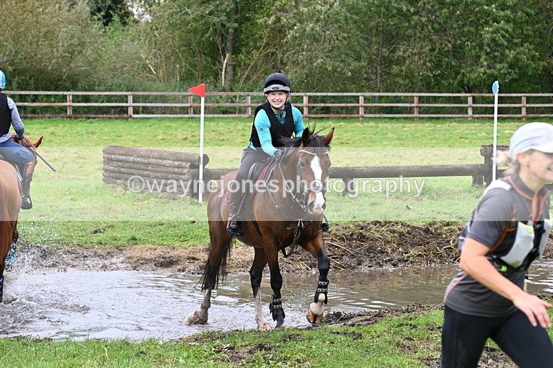 WJ6_5542 - Time at Photographer 12:31 to 12:40