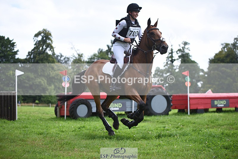 240804-170733-19438 - 703-Holly_Morris-ROYALE_LOUIS