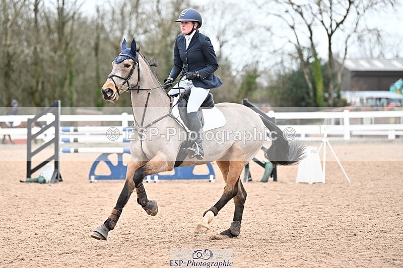 250112-120554-01232 - Cls 19 Snr 1.05m Open