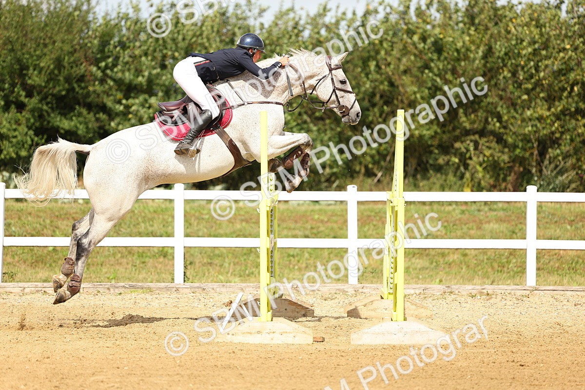 SBM_010393 - Class 4 - Senior Foxhunter - 1.20m Open