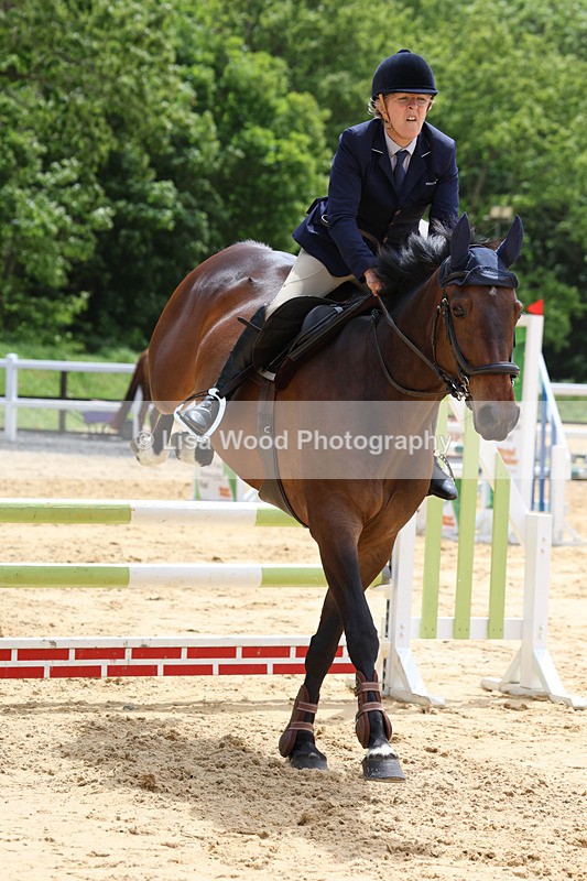 3E7A5002 - Class 9: 80cm Senior