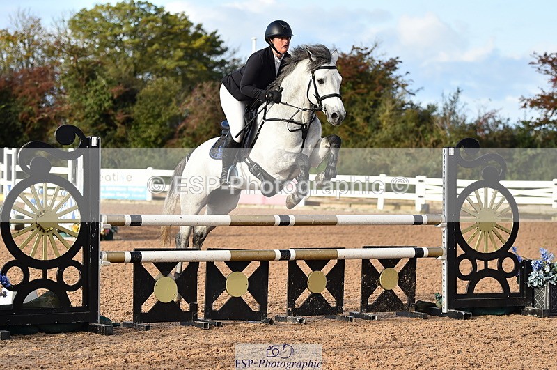 231014A-091258-03654 - Cls 12 British Novice & 90cm Open