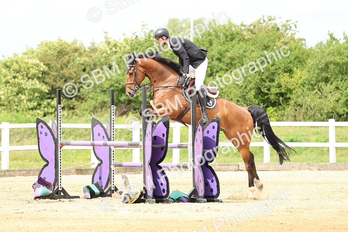 SBM_001073 - Class 4 - Senior Newcomers - 1.10m