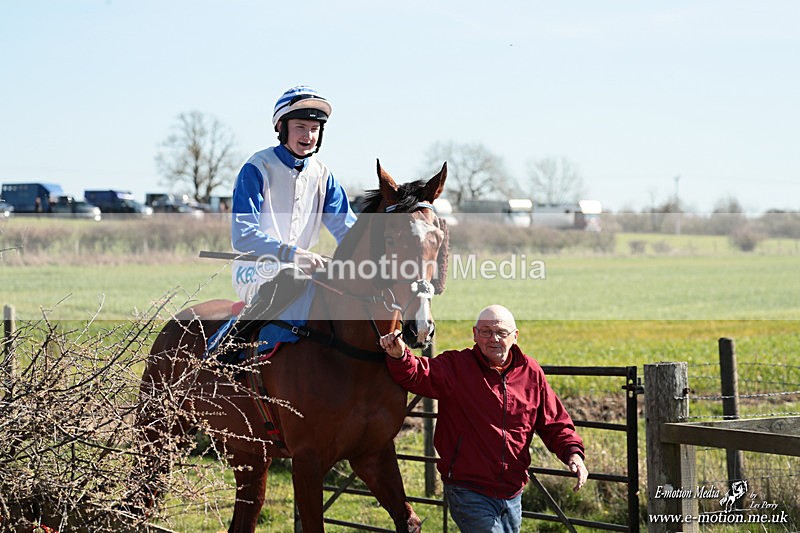 PtP 210326 35 - VWH Cirencester Races 21/03/26