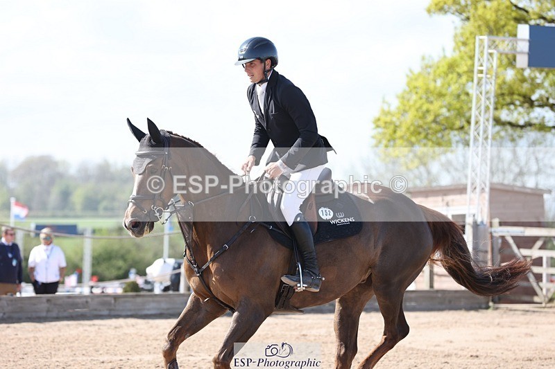 250427-160550-18330 - Cls 24 - 1 Star Gold Tour