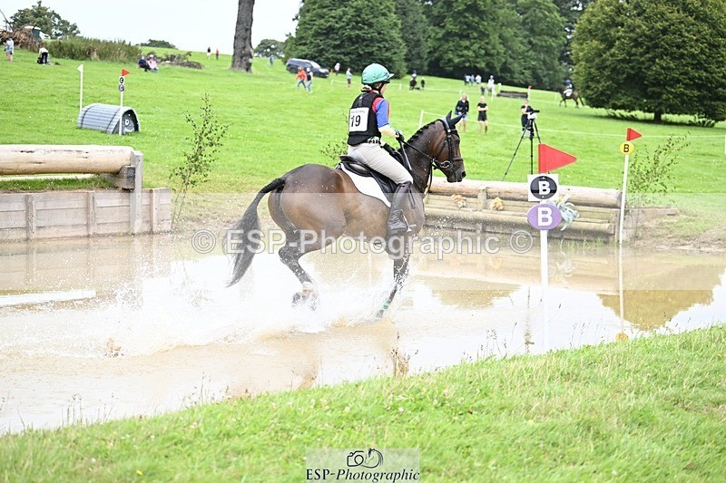 240803-121312-03945 - 019-Maisie_Randle-VILLANELLE