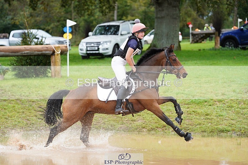 231021-113244-15528 - 668-BOWHAYLANDS.SKYFALL-Miya.Johns-SC+XC