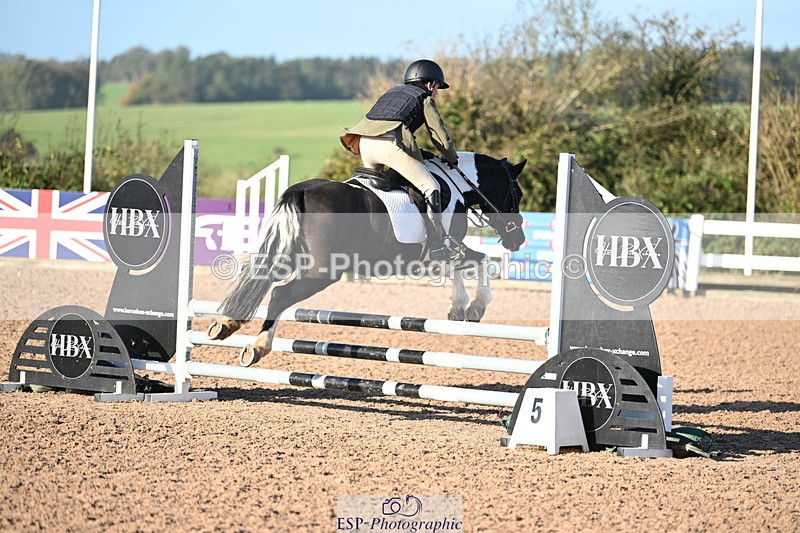241026A-101531-00090 - SAT Cls 3 Pony Intro 70cm