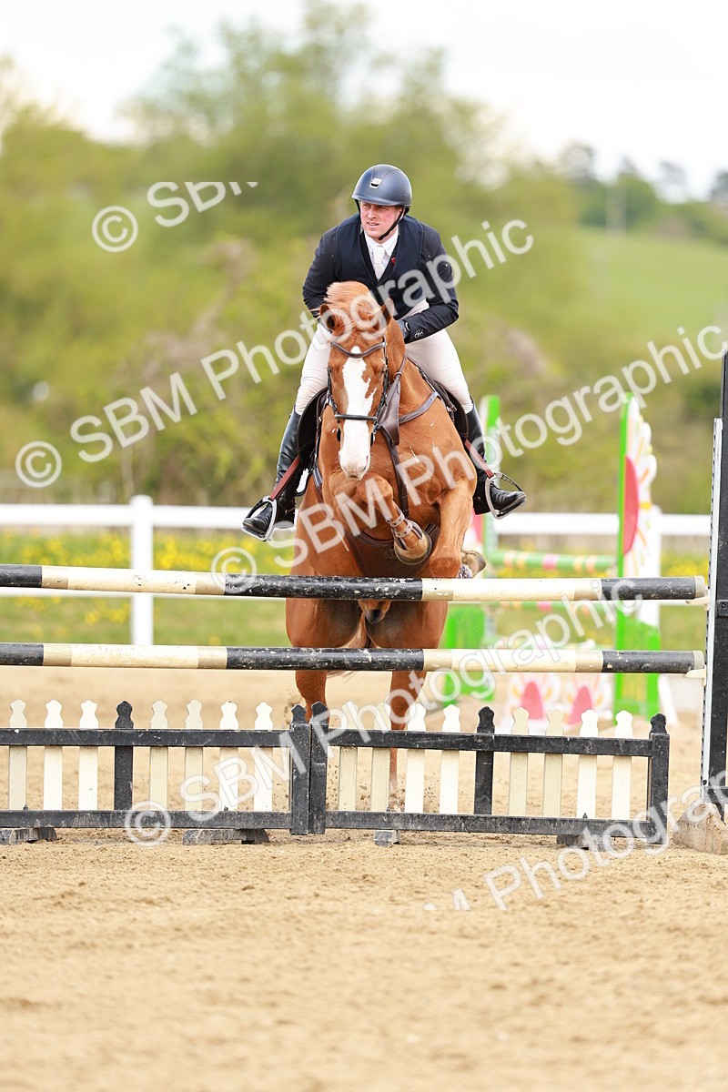 SBM_002044 - Class 4 - Senior Newcomers - 1.10m