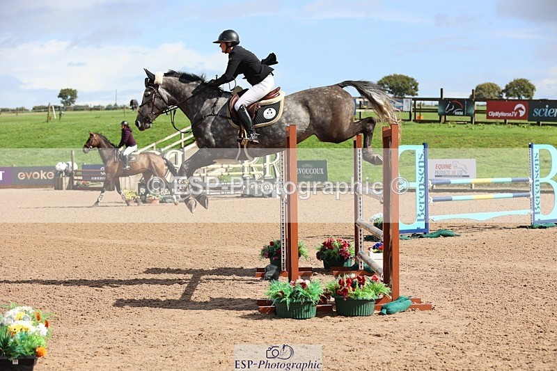 250911-120817-01340 - Cls 3 Snr Foxhunter