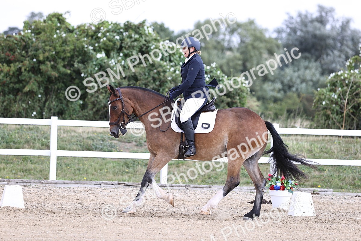 SBM_016227 - Class 14 - Novice 23 - 10.29-11.32