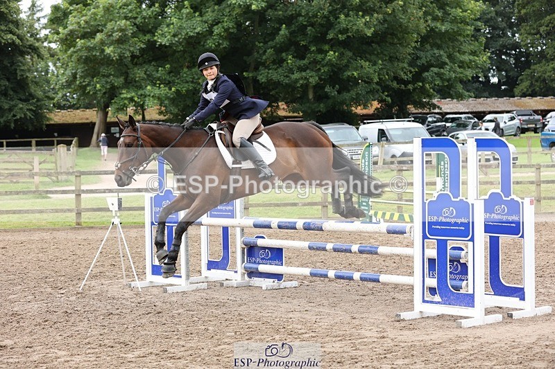 240803-102230-00524 - 109-Harriet_Parkes-JUST_HENNY