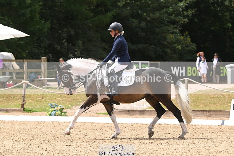 250720A-123619-10389 - 164-Dominique.Kinnaird-Perry-Pallas.Vanquish