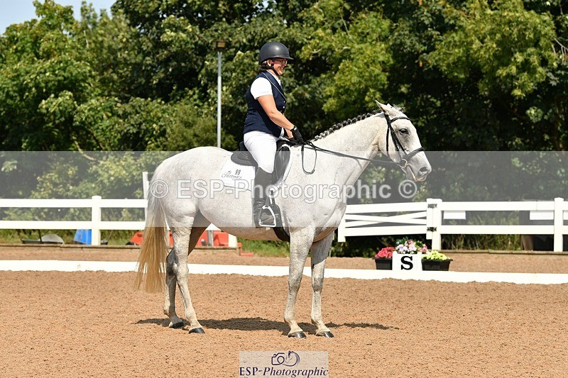 250817-120913-08793 - 099-Essie.BarkerBloody.Nora