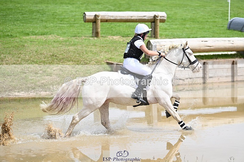 240803-141404-07487 - 167-Eliza_Peters-REDPARK_SAMMEY