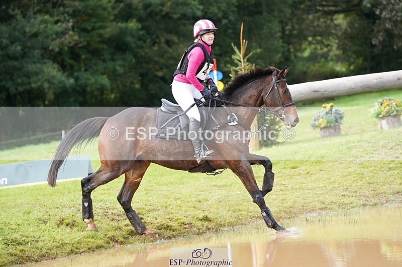 231021-134342-17410 - 439-SNOW.STOPPIN.HIM-Abby.James-SC+XC