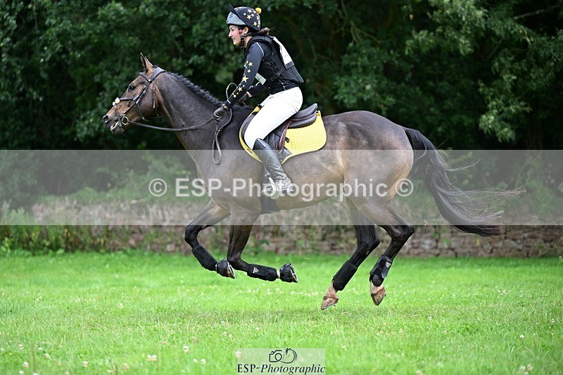 240803-135557-06747 - 211-Bethany_Hull-CARRICK_DIAMOND_OLIVER