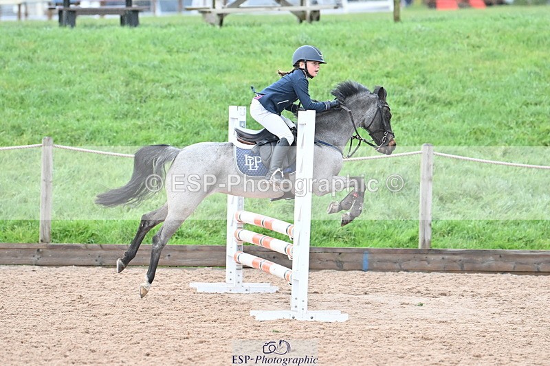 231203A-131834-01339 - Cls 23 Stepping Stones 128cm & 138cm