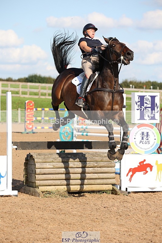 230915A-160813-03050 - Cls 6 Snr 1.05m Derby