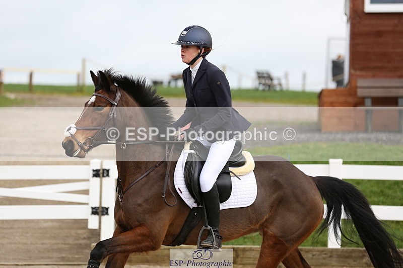 240211A-122405-02672 - Cls 6 Pony Foxhunter & 1.10m Open