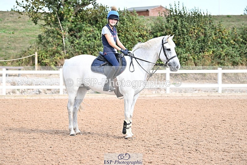 250821B-160725-00523 - Group A - Emily