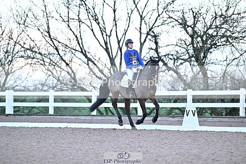 241214-085327-00826 - 143-Tila.Da.Costa-Leomiro