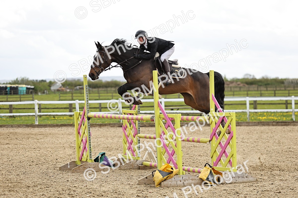 SBM_001540 - Class 5 -Senior Foxhunter - 1.20m
