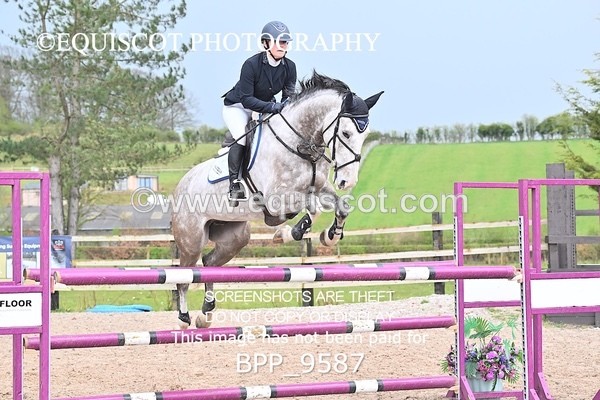 BPP_9587 - CLASS 6 Senior Foxhunter/ 1.20m Open