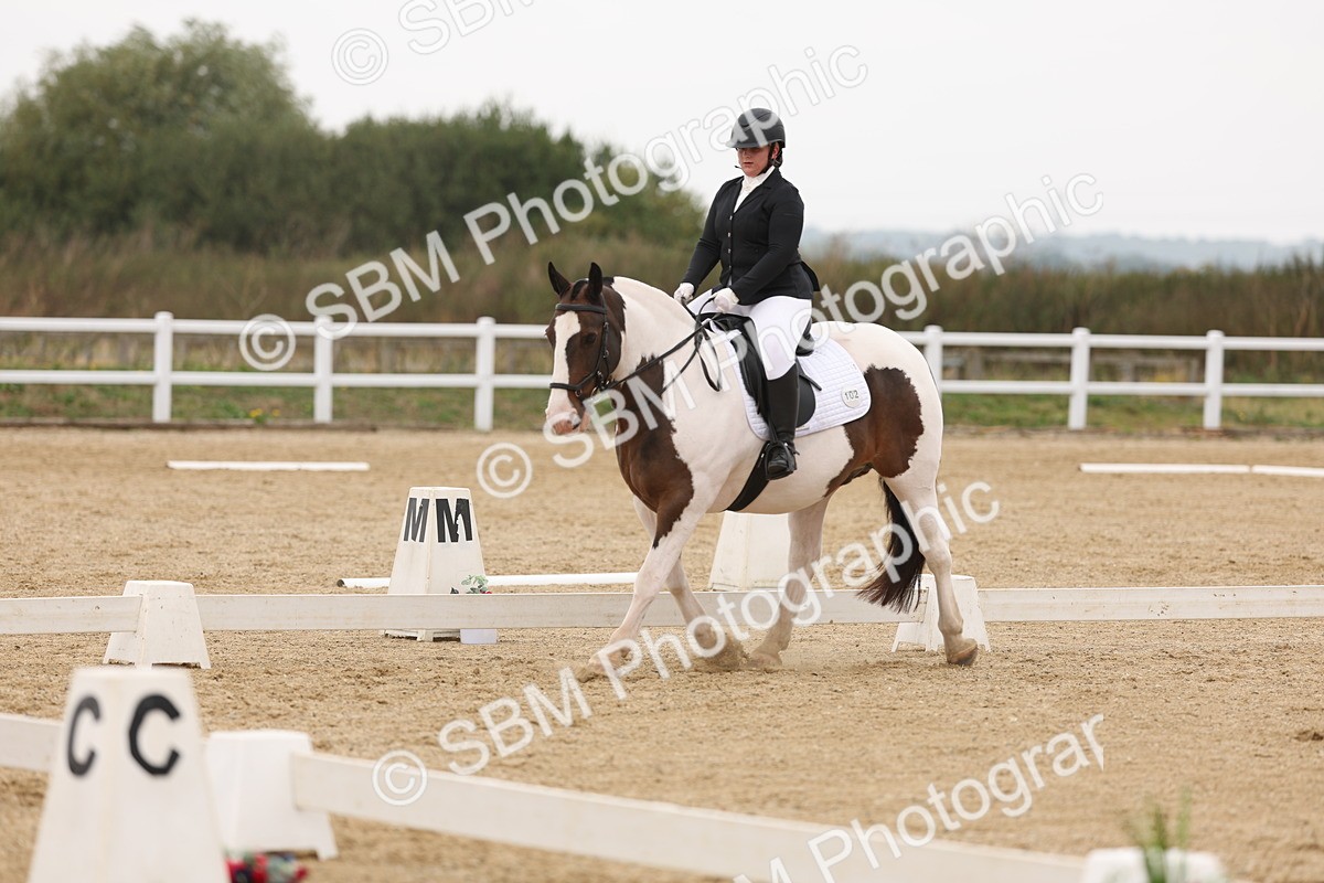 SBM_01501 - Class 9 - Novice 27 Champs