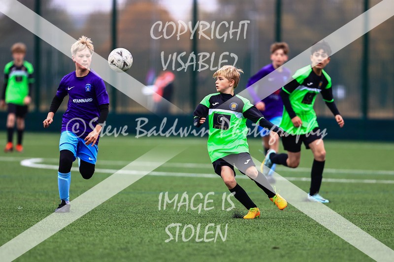 1DX30143 - 2025-10-12 FC Abbey Meads U14 Orange V Kingsdown Lions U14